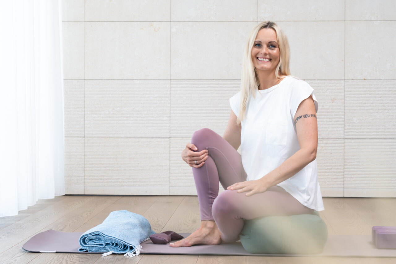 Lisa Schopp ,Yoga, Yoga Graz, Therayoga, Restorative Yoga, Markus Schopp Graz